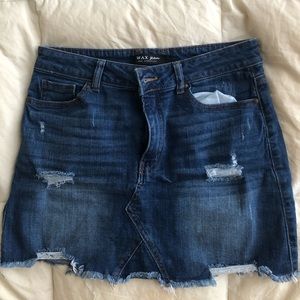 navy denim skirt!